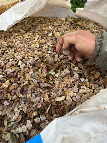 Златолит персиковый декоративная каменная крошка купить в Заречныом