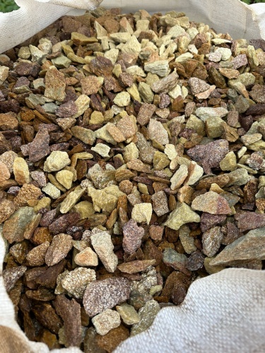 Златолит персиковый декоративная каменная крошка купить в Заречныом