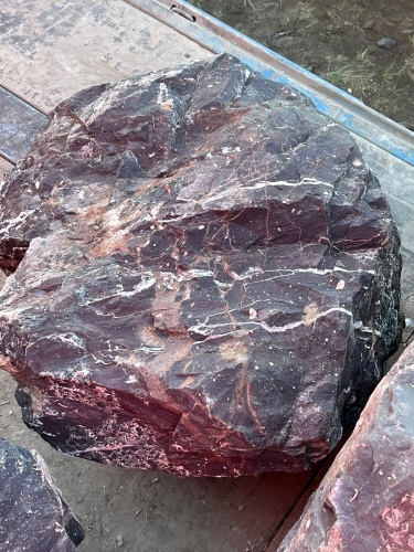 Камни для ландшафтного дизайна красно-фиолетовые 10-60 килограмм купить в Заречныом