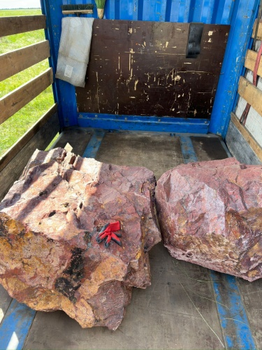 Ландшафтные глыбы красно-фиолетовые 200-1000 килограмм купить в Заречныом