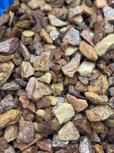 Златолит персиковый декоративная каменная крошка купить в Заречныом