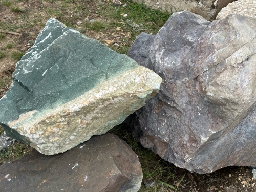 Камни для ландшафтного дизайна зелёные 10-60 килограмм купить в Заречныом