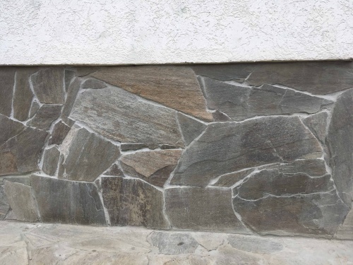 Плитняк златолит Уральский для цоколя, отмостки купить в Заречныом