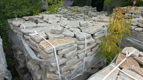 Гранитный плитняк галтованный для парковки купить в Заречныом